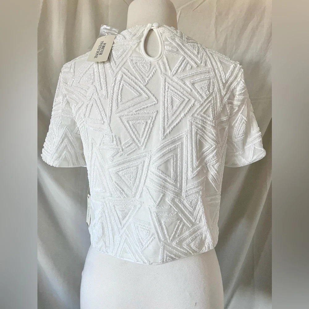 F21 White Geometric Sequin Top sz M NWT - Picture 3 of 6